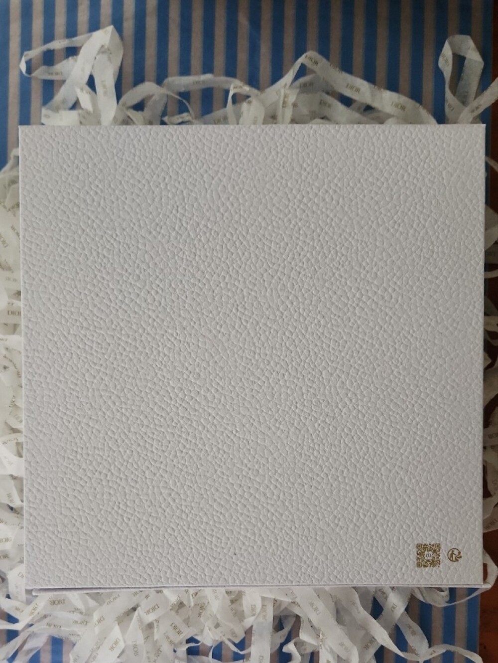 Dior Full Inclusion Giftbox - Picture 10 of 16